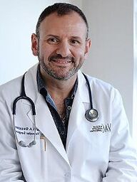 Docteur rhumatologue Pierre